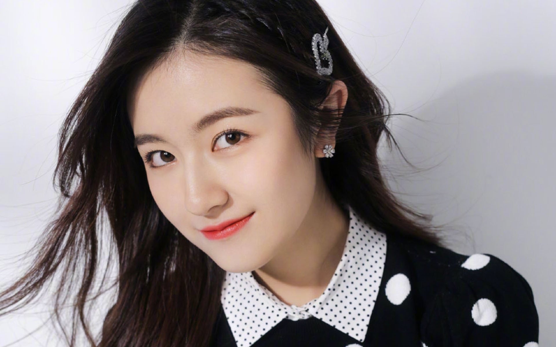 前半程澳女队领先 中队后程反扑